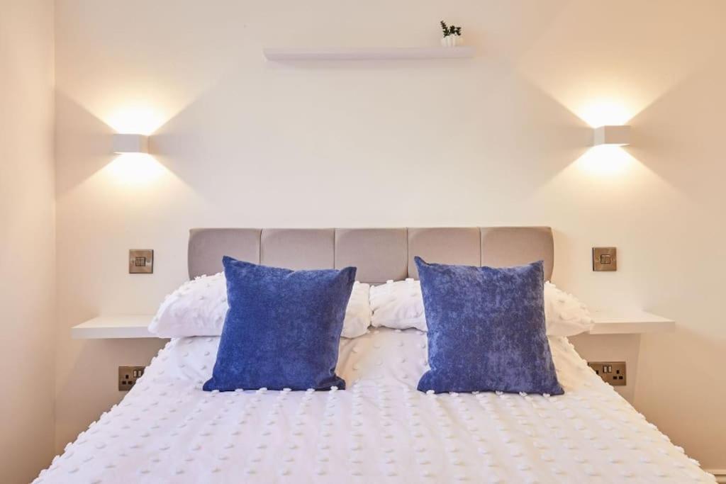 Apt 1 - Queens Court Скарбъро Екстериор снимка